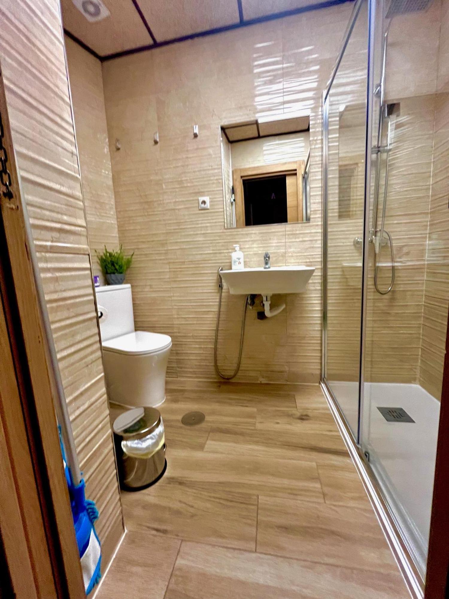 מדריד Hostel Vida Verde מראה חיצוני תמונה